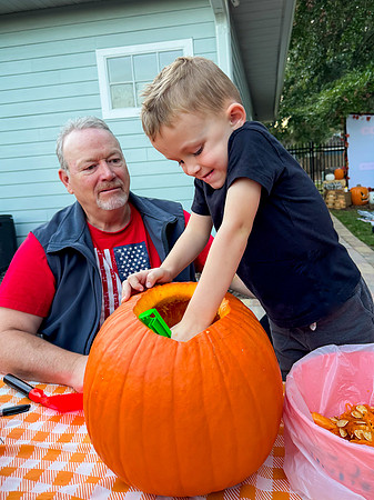 Wellington_PumpkinCarving_2025-27