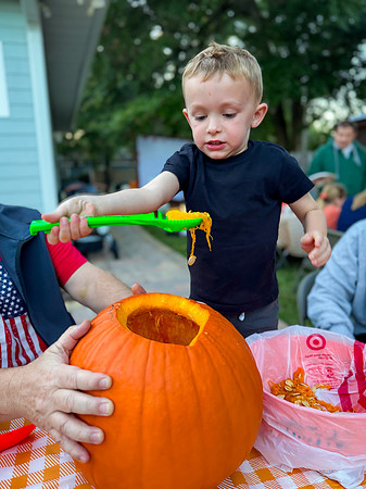 Wellington_PumpkinCarving_2025-30