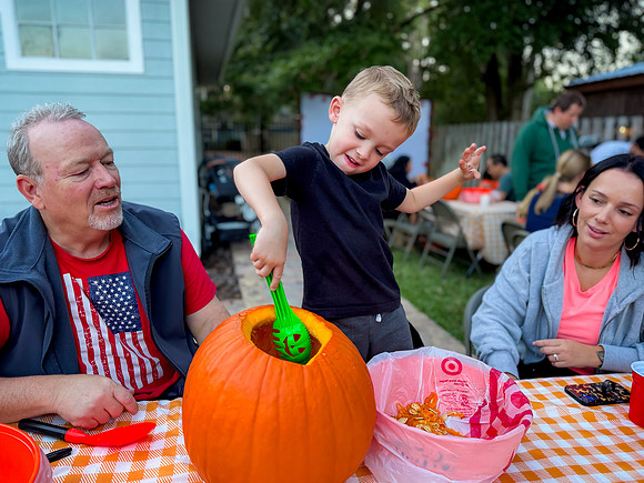 Wellington_PumpkinCarving_2025-28