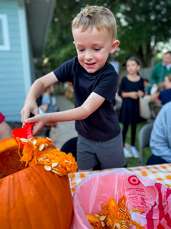 Wellington_PumpkinCarving_2025-31
