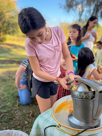 Aguirre_Orange_Juice_Party_January_2026-29